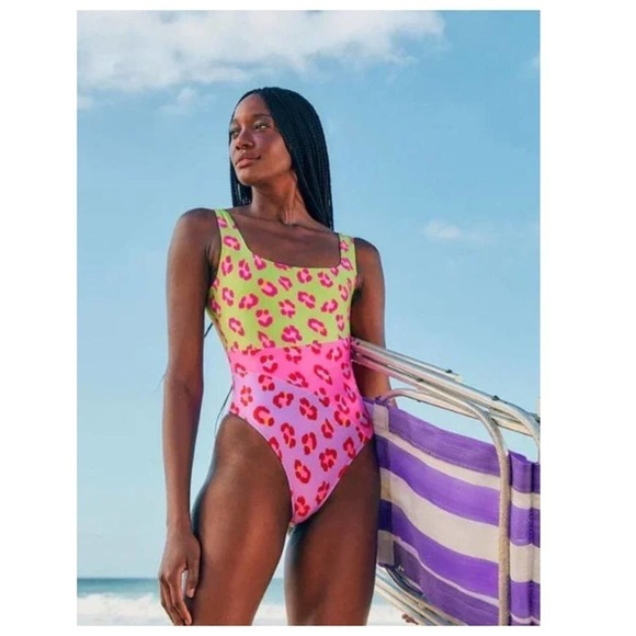 FARM RIO Maxi Leopard Colorblock One-Piece Swimsuit (L) - Picture 1 of 7